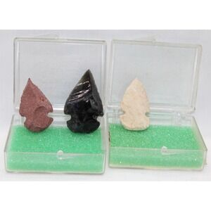 Modern Miniature Jasper/Obsidian Arrowheads Made in Mexico GeoCentral Set of 3